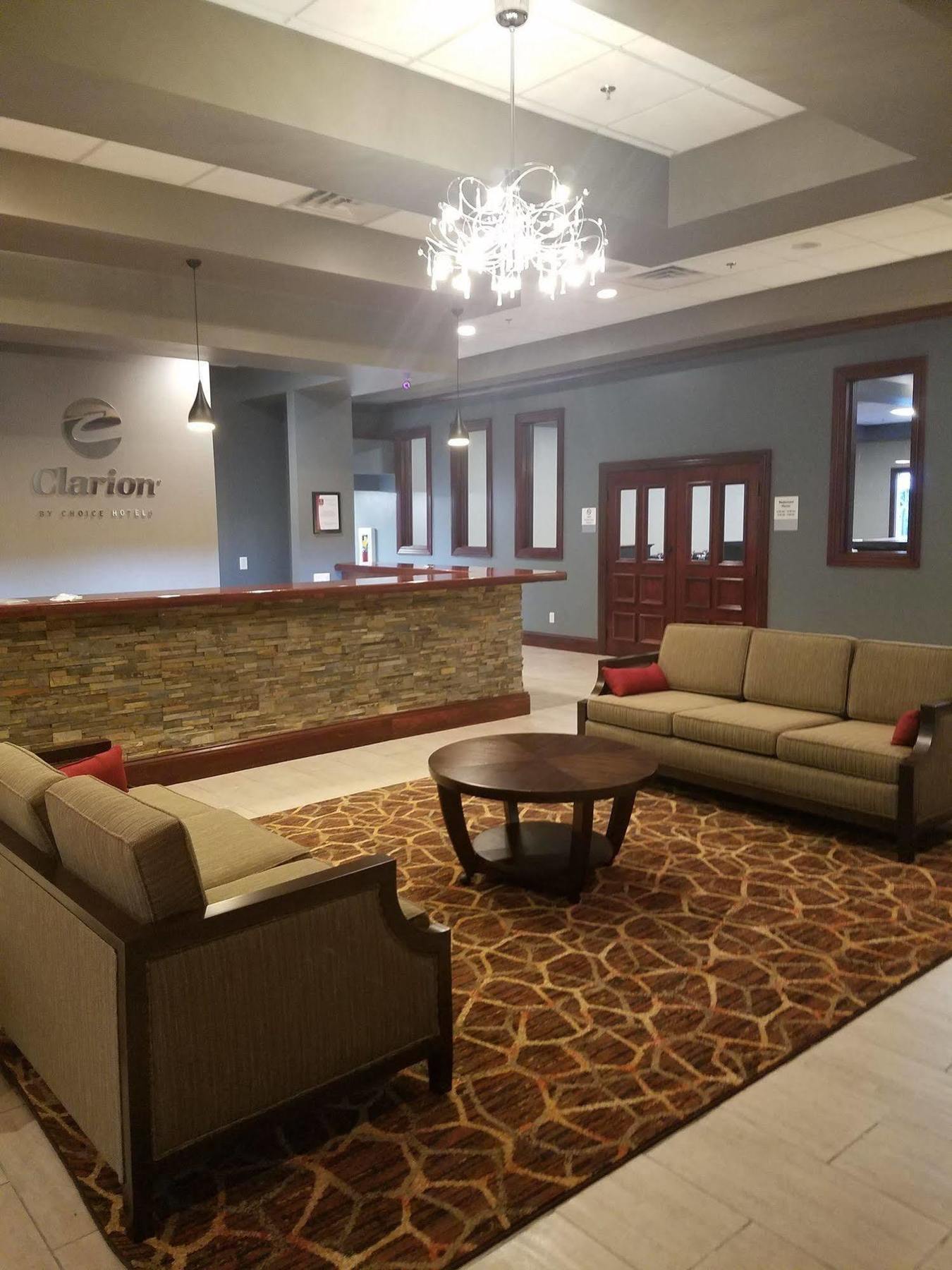 Clarion Inn Belle Vernon Buitenkant foto